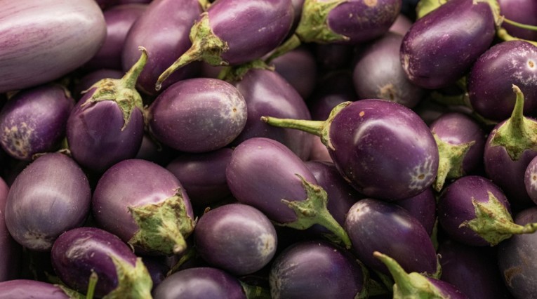 Eggplant Round Shaped (गोल बैंगन)