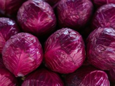 Purple Cabbage (बैंगनी या लाल पत्तागोभी) 500 gm