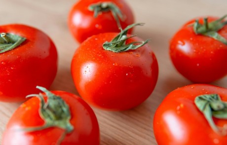 Red Tomato (लाल टमाटर) 500 gm