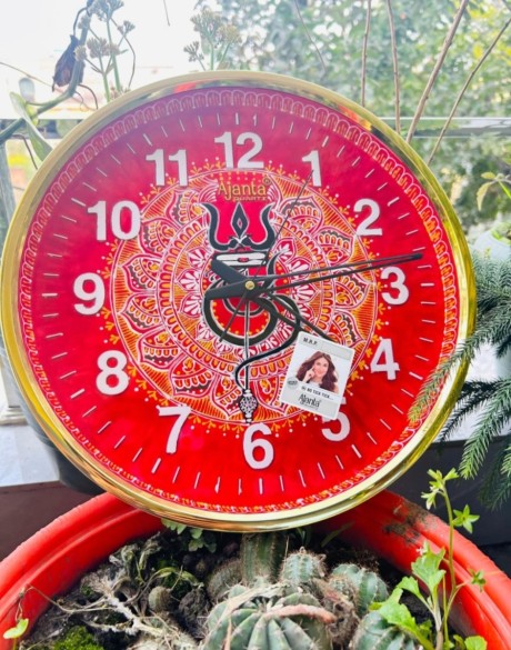 Aipan art wall clock
