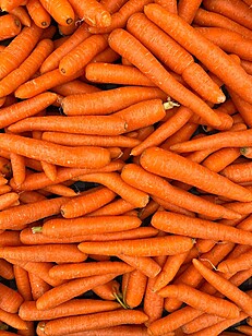 500 gm Orange Carrots (गाजर)